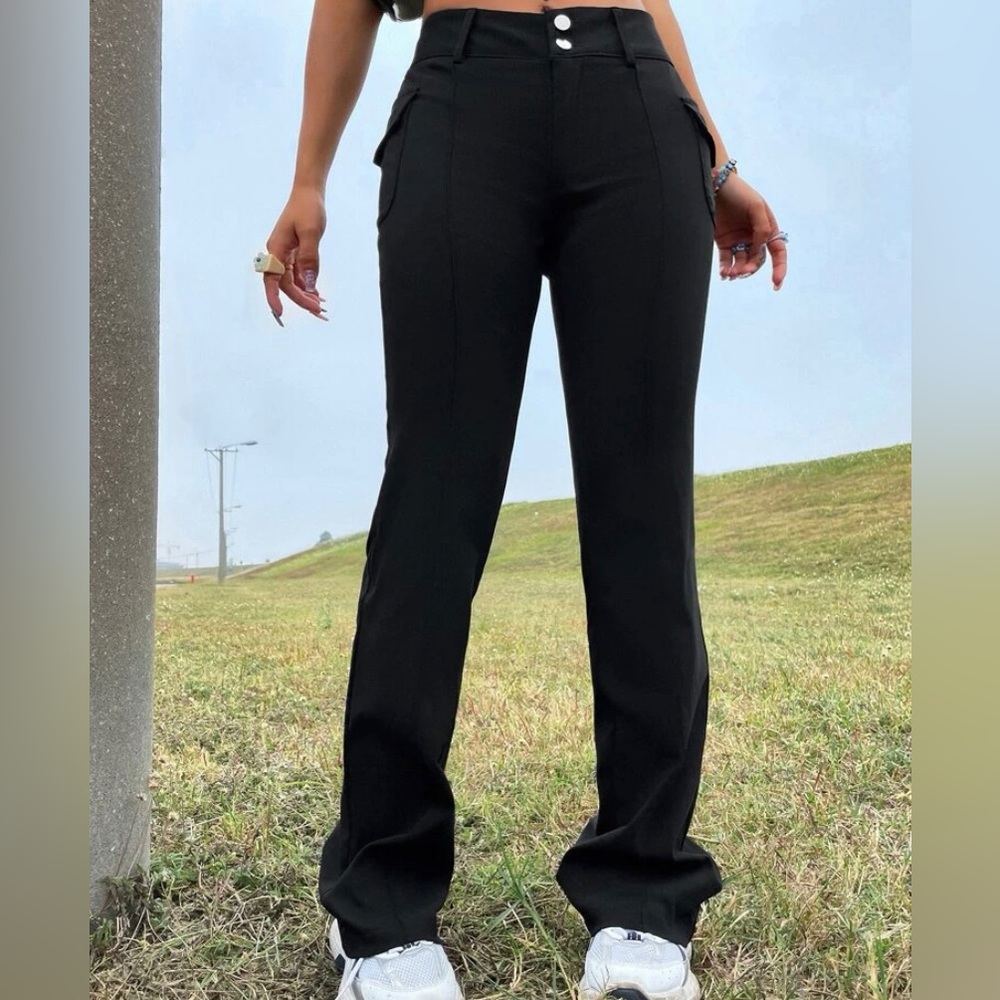 Flap pocket side boot-cut leg pants
